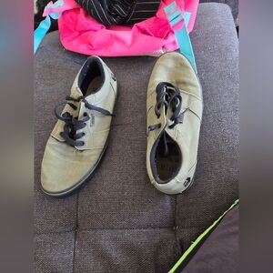 Casual Olive Green Canvas Sneakers